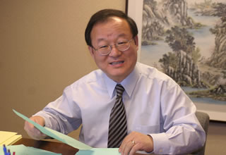 Ilryong in his law office 