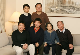 Ilryong at home with his family
